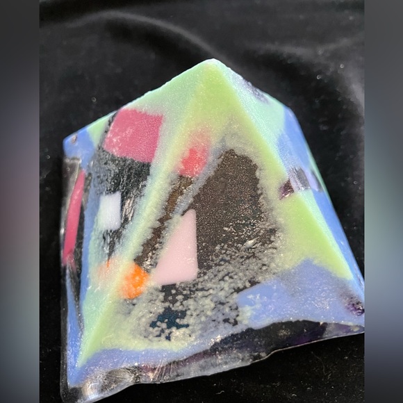 Spirit “Handmade Cast Glass Pyramid   3.5”x3.5” Original - Picture 3 of 7